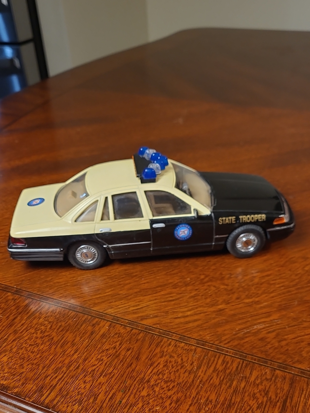 Code 3 Collectibles 1:24 scale 1993 Ford Crown Victoria P71 Florida Hway Patrol